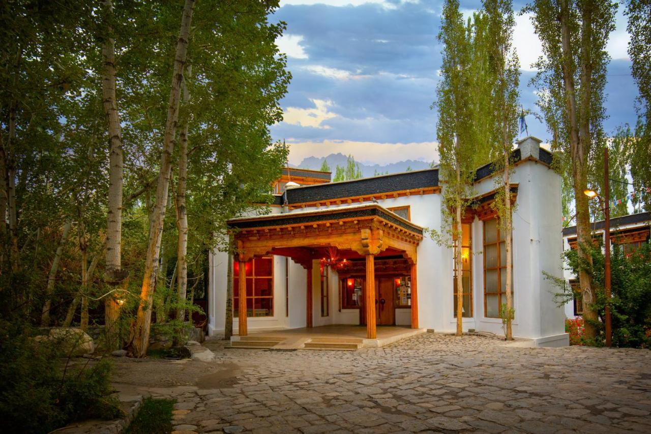 Lha-Ri-Sa Resort 列城 外观 照片