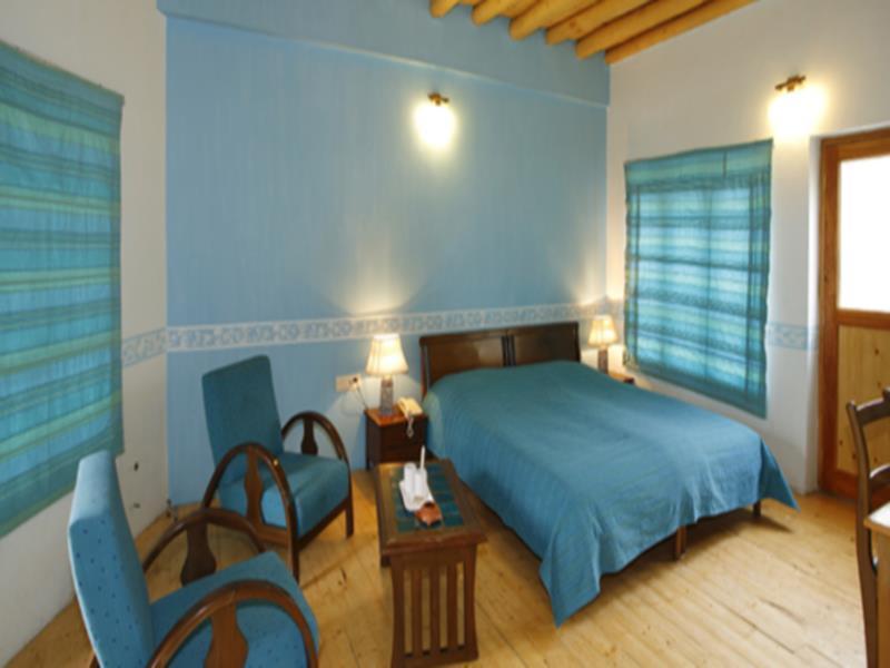 Lha-Ri-Sa Resort 列城 外观 照片